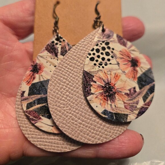 Jewelry - 4/$20 Leather Floral Layered Earrings - NEW